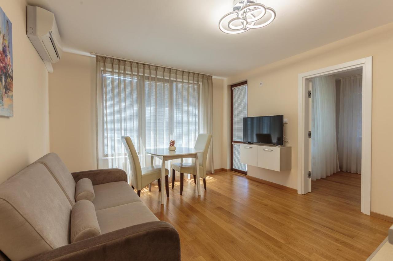 Helios Luxury Apartments Primorsko Zimmer foto